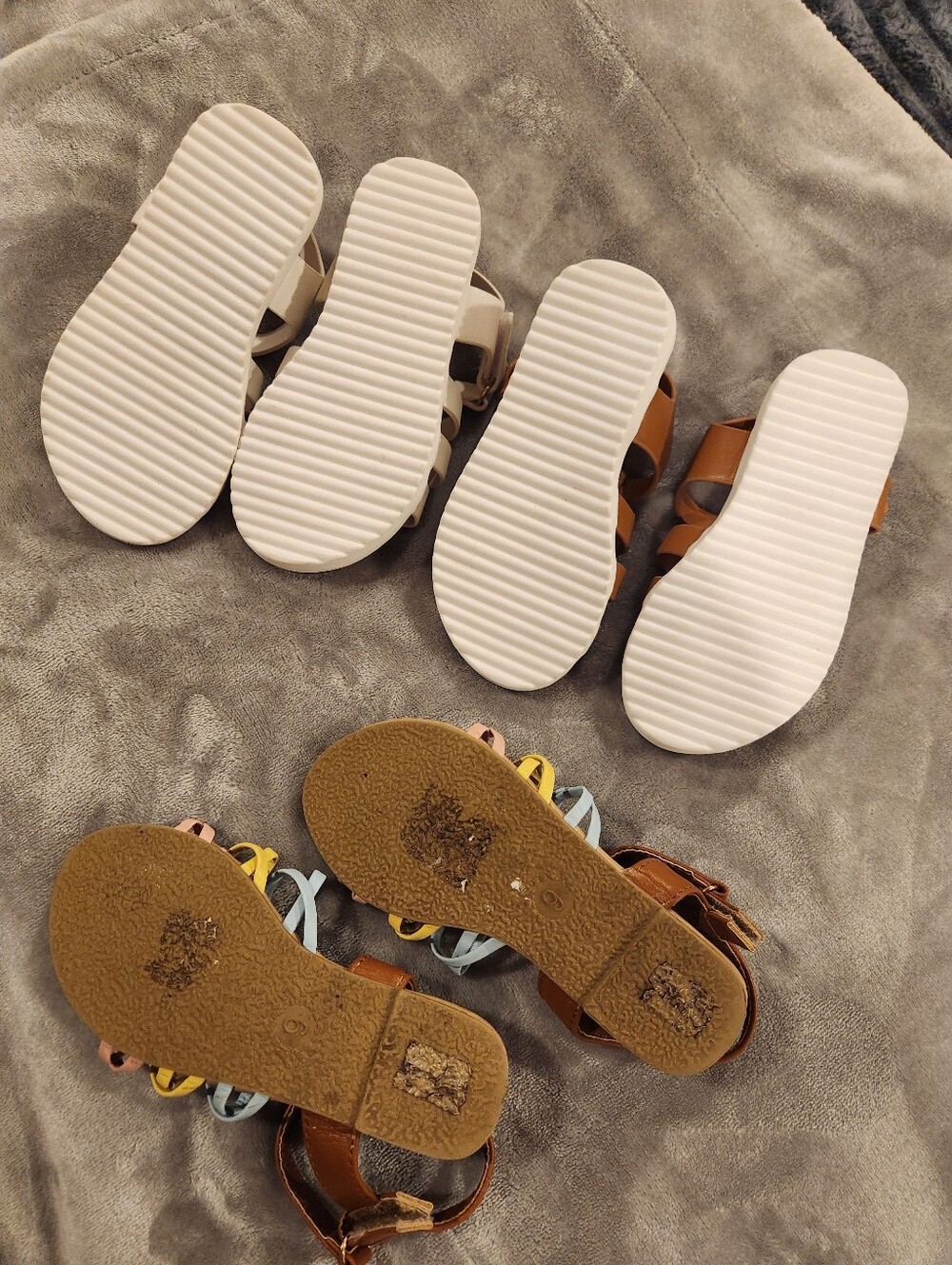 NWOT fabkids White-Sole Multi Strap Kids SandalS